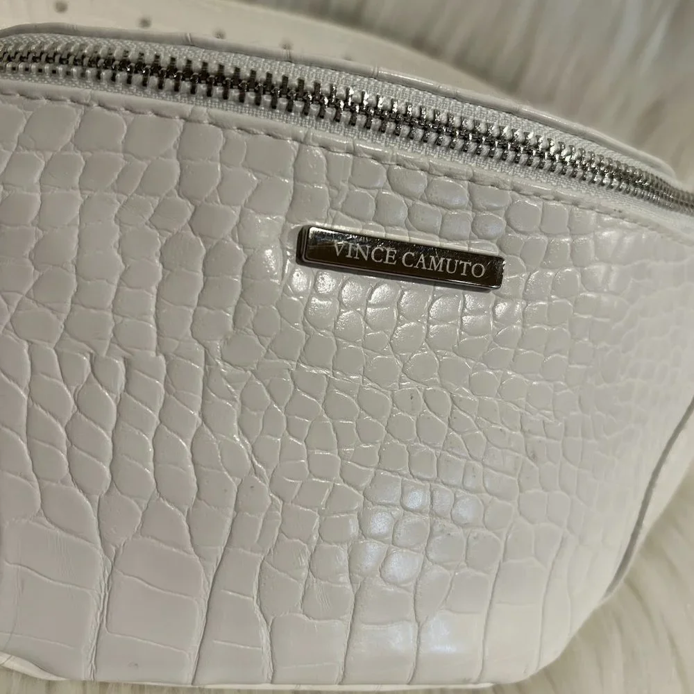Vince Camuto new tag
